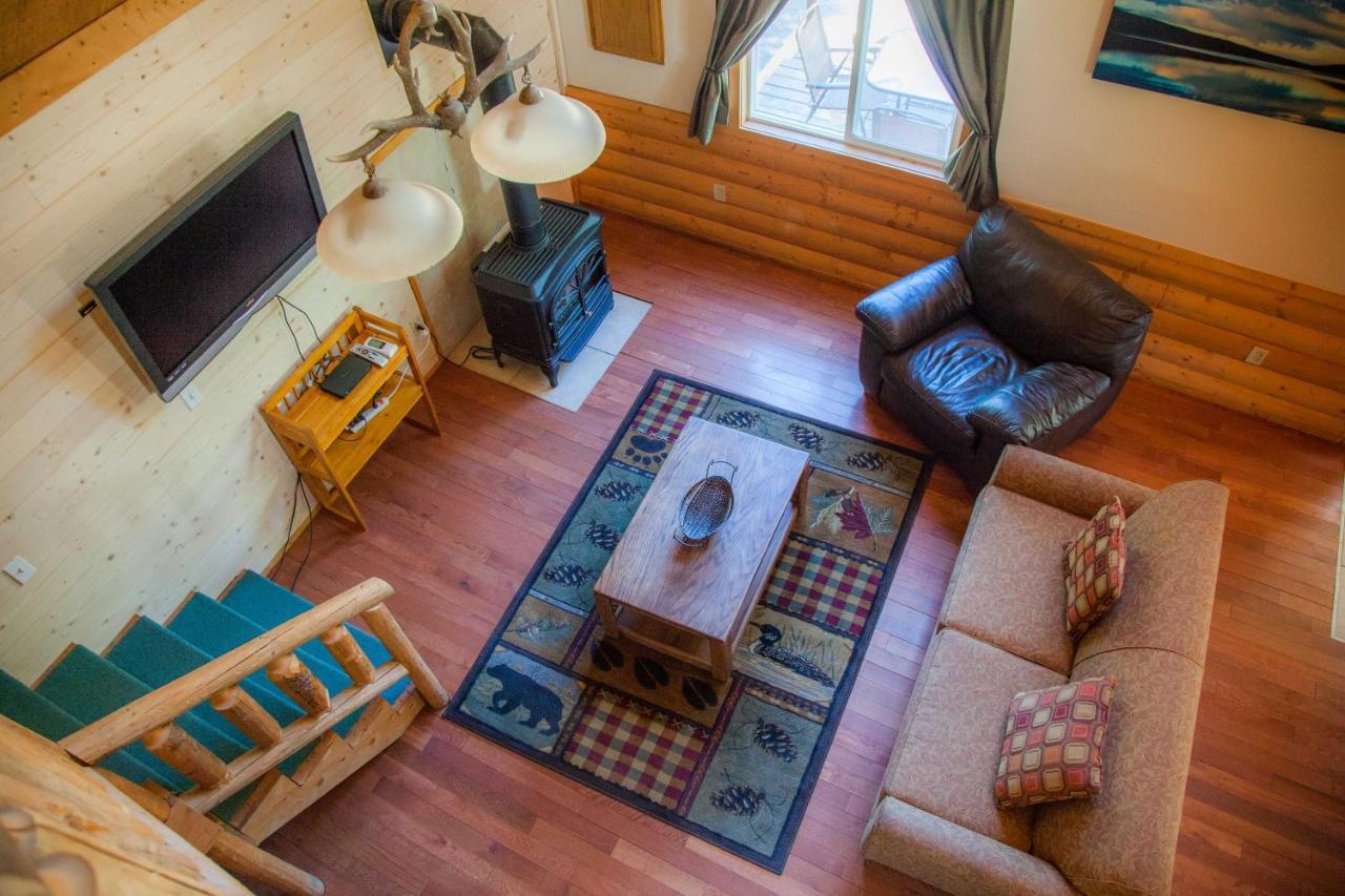 Summit Mountain Lodge And Steakhouse East Glacier Park Village Экстерьер фото