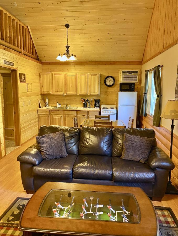 Summit Mountain Lodge And Steakhouse East Glacier Park Village Экстерьер фото
