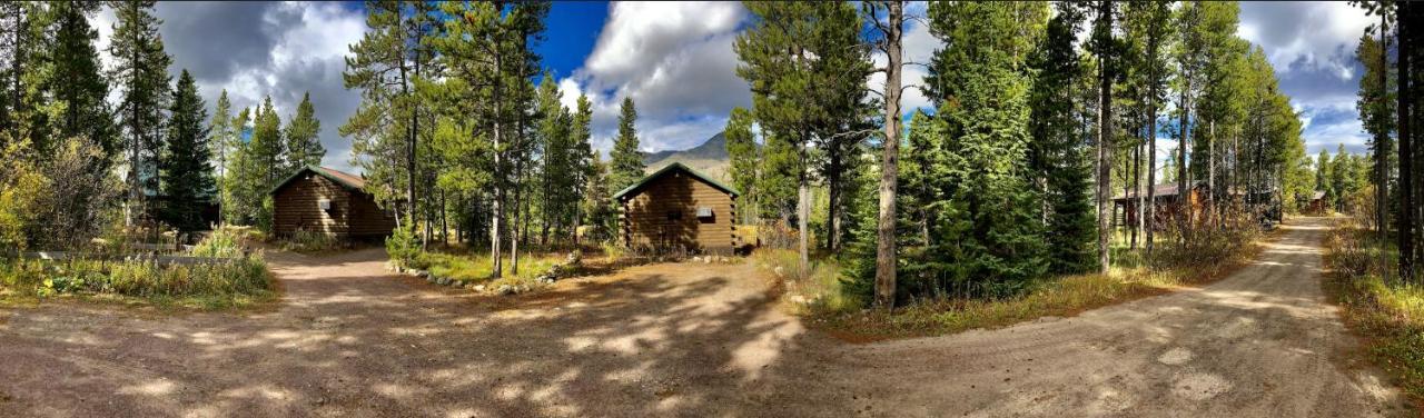 Summit Mountain Lodge And Steakhouse East Glacier Park Village Экстерьер фото