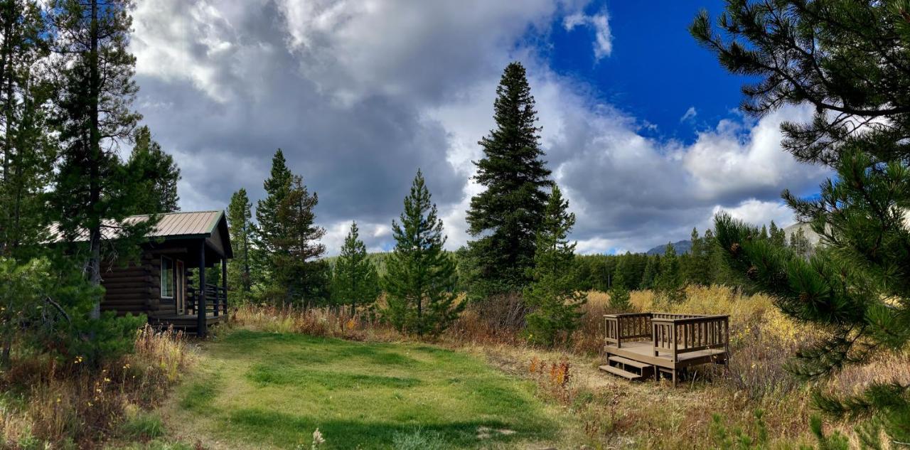 Summit Mountain Lodge And Steakhouse East Glacier Park Village Экстерьер фото