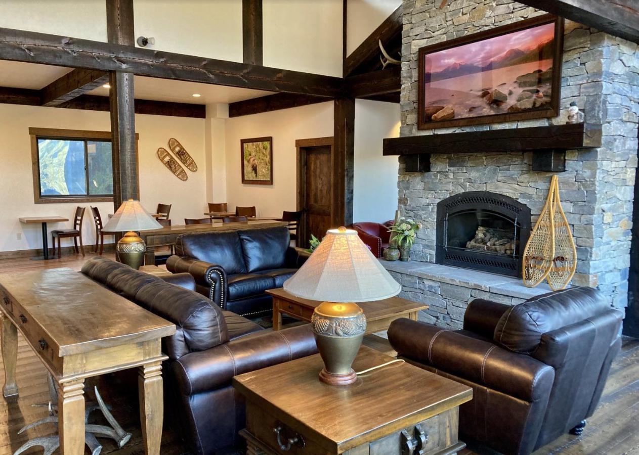 Summit Mountain Lodge And Steakhouse East Glacier Park Village Экстерьер фото