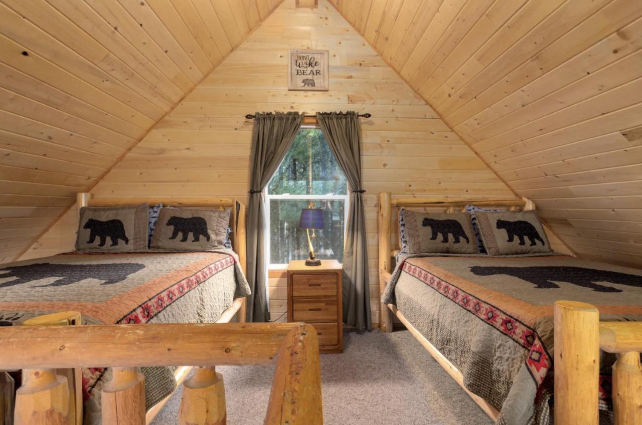 Summit Mountain Lodge And Steakhouse East Glacier Park Village Экстерьер фото