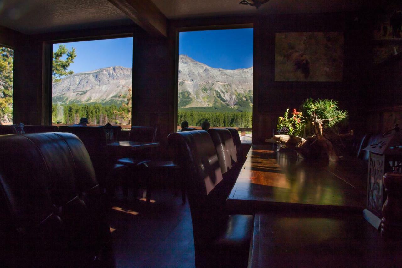 Summit Mountain Lodge And Steakhouse East Glacier Park Village Экстерьер фото