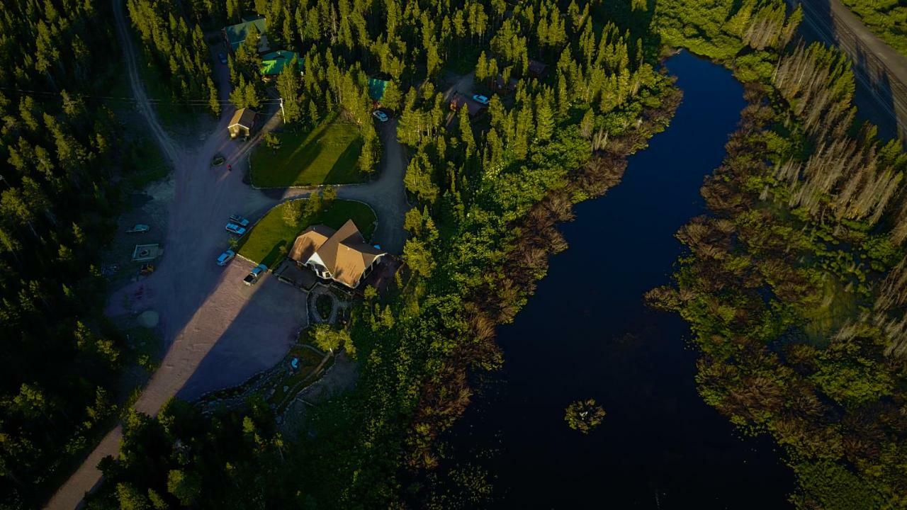 Summit Mountain Lodge And Steakhouse East Glacier Park Village Экстерьер фото
